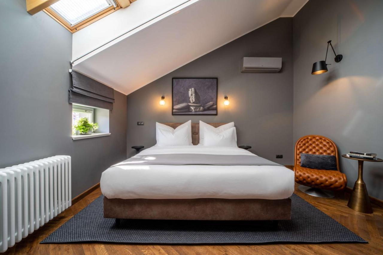 The Viaduct - Suites & More Praga Esterno foto