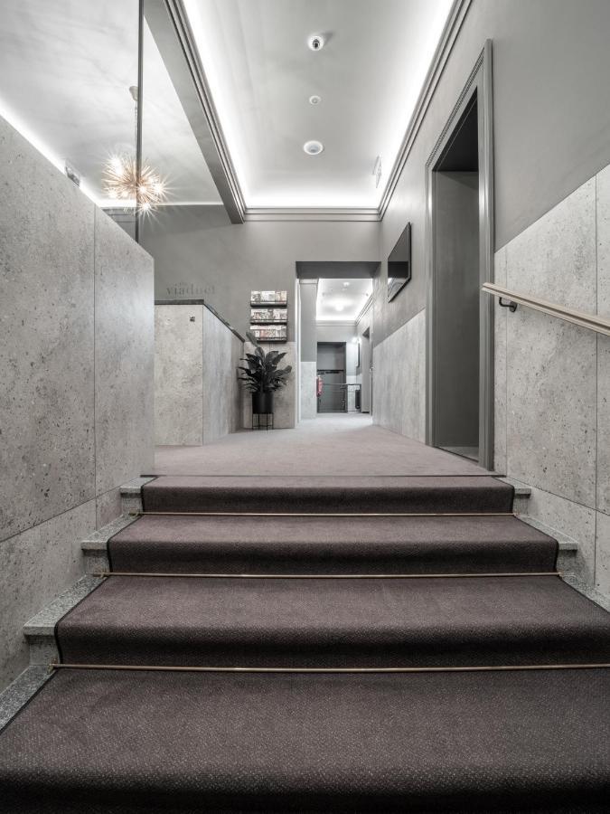 The Viaduct - Suites & More Praga Esterno foto
