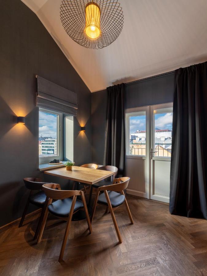 The Viaduct - Suites & More Praga Esterno foto